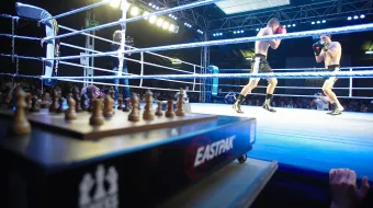 A strange chess boxing match in Berlin
